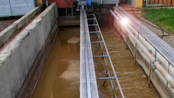 Kompressor im Einsatz in der Wasserwirtschaft: Kläranlage Sandfang