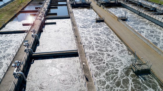 Kompressor im Einsatz in der Wasserwirtschaft: Biologische Abwasserbehandlung