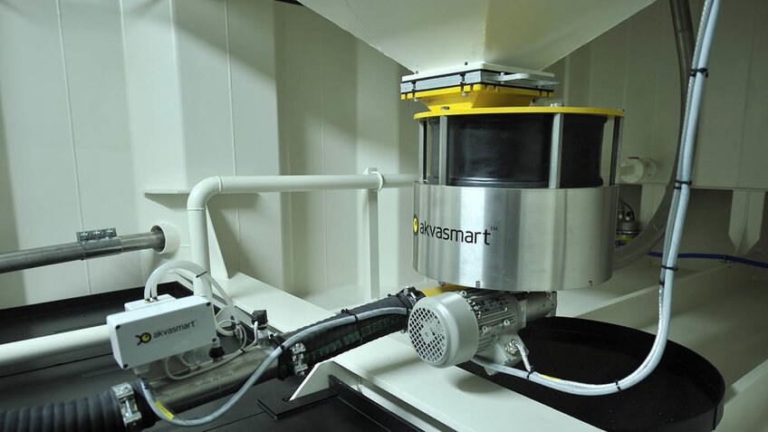 Feed is transferred from a silo via a doser into the air flow. Image courtesy of AKVA Group.