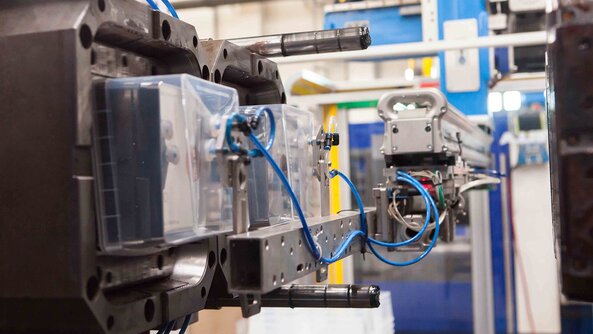 Produktion med hjälp av pneumatik hos Fürst GmbH.