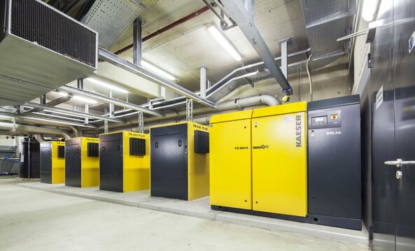 Kaeser Kompressoren saspiestā gaisa stacija ar sērijas FB 620 Plus un FB 660 S kompresoriem