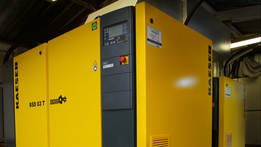 KAESER ASD 50 T and a BSD 83 T rotary screw compressor, both with integrated refrigeration dryers at Katere Coatings.